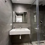 Apartment Cozy Near Center *